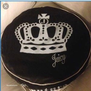 In search of: Juicy Couture dog bed